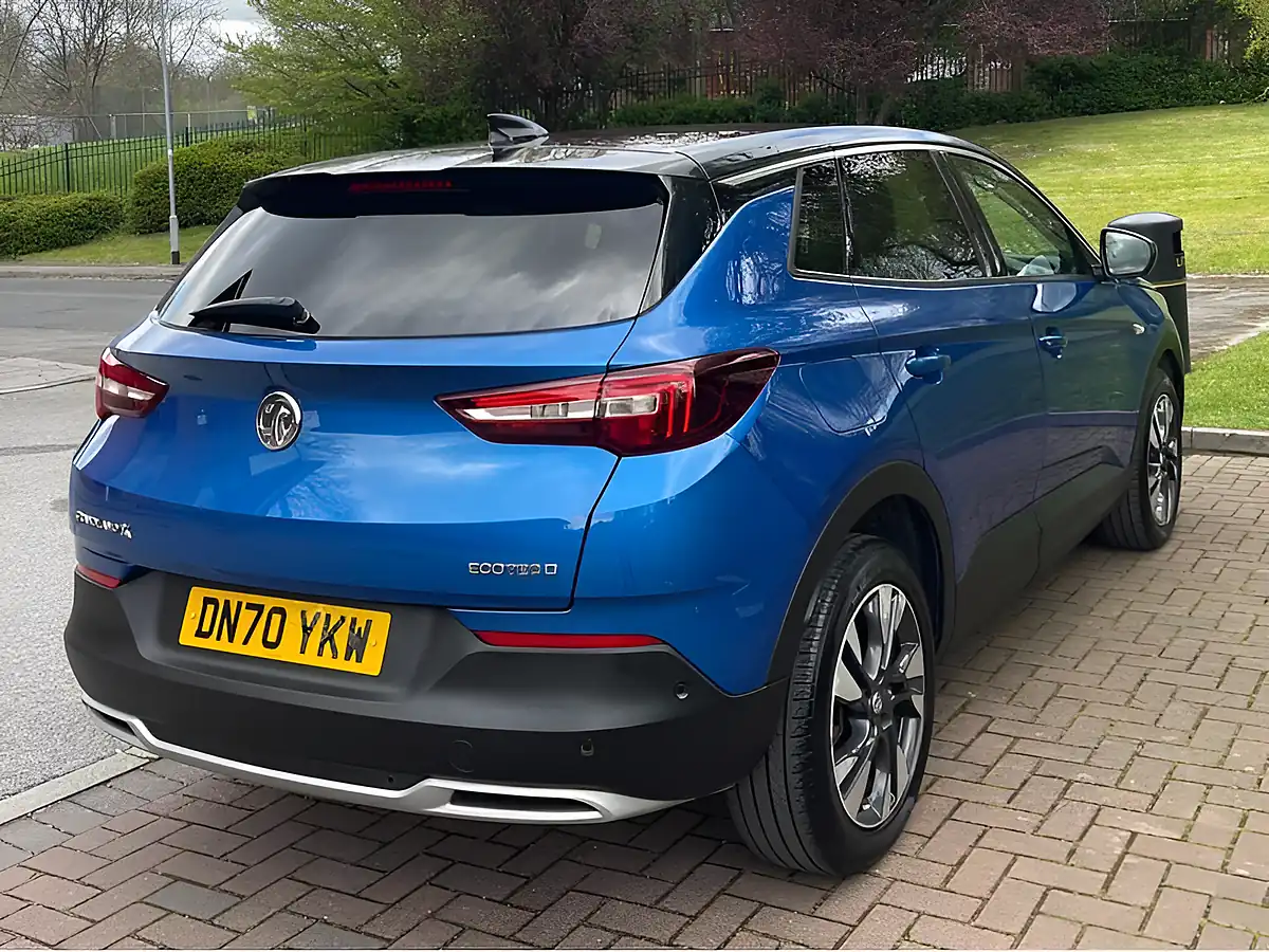 Used 2020 Vauxhall Grandland X Sri Nav Blue - Interior and Exterior details 14