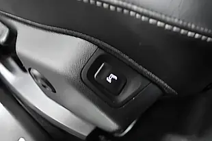 Used 2020 Vauxhall Grandland X Sri Nav Blue - Interior and Exterior details 19