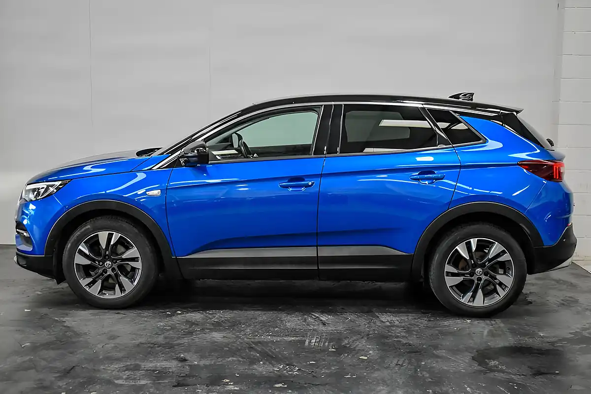 Used 2020 Vauxhall Grandland X Sri Nav Blue - Interior and Exterior details 2