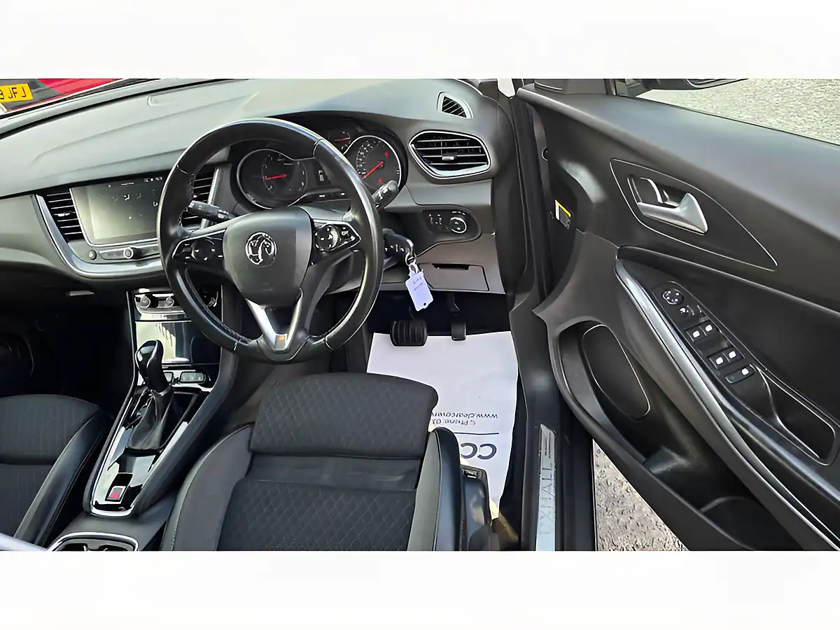 Used 2020 Vauxhall Grandland X Sri Nav Grey - Interior and Exterior details 10