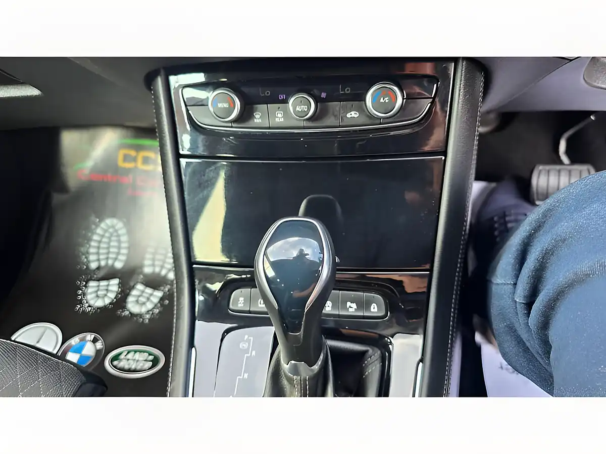 Used 2020 Vauxhall Grandland X Sri Nav Grey - Interior and Exterior details 17