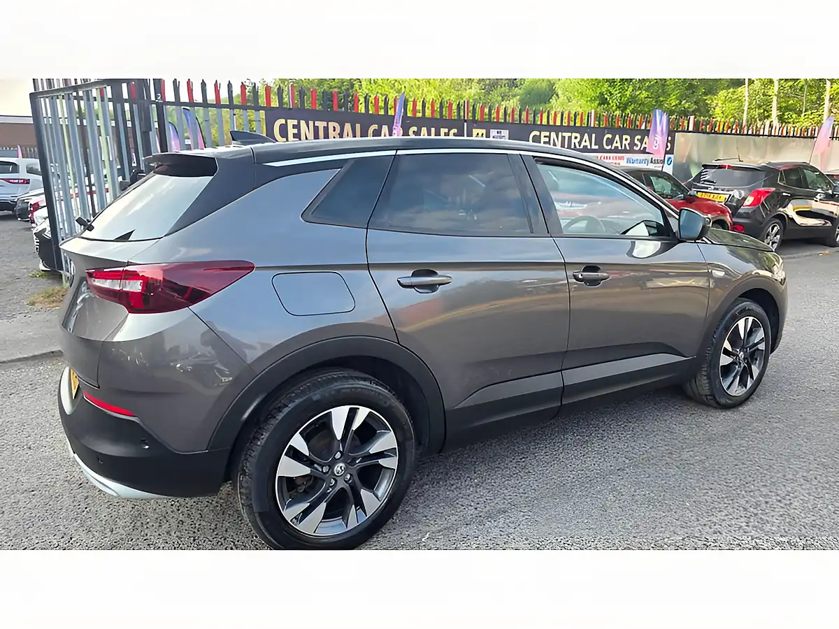 Used 2020 Vauxhall Grandland X Sri Nav Grey - Interior and Exterior details 8