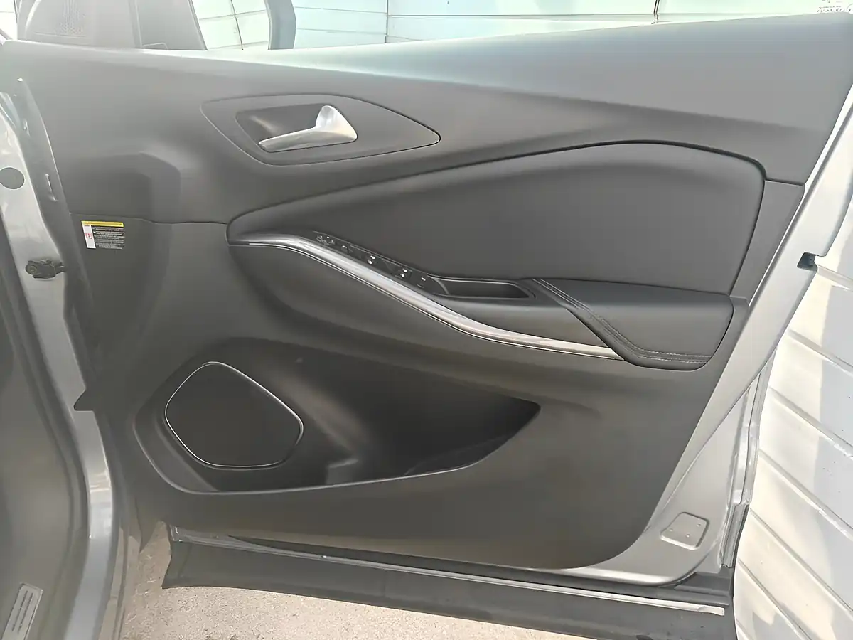 Used 2020 Vauxhall Grandland X Sri Nav Grey - Interior and Exterior details 13
