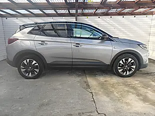 Used 2020 Vauxhall Grandland X Sri Nav Grey - Interior and Exterior details 9