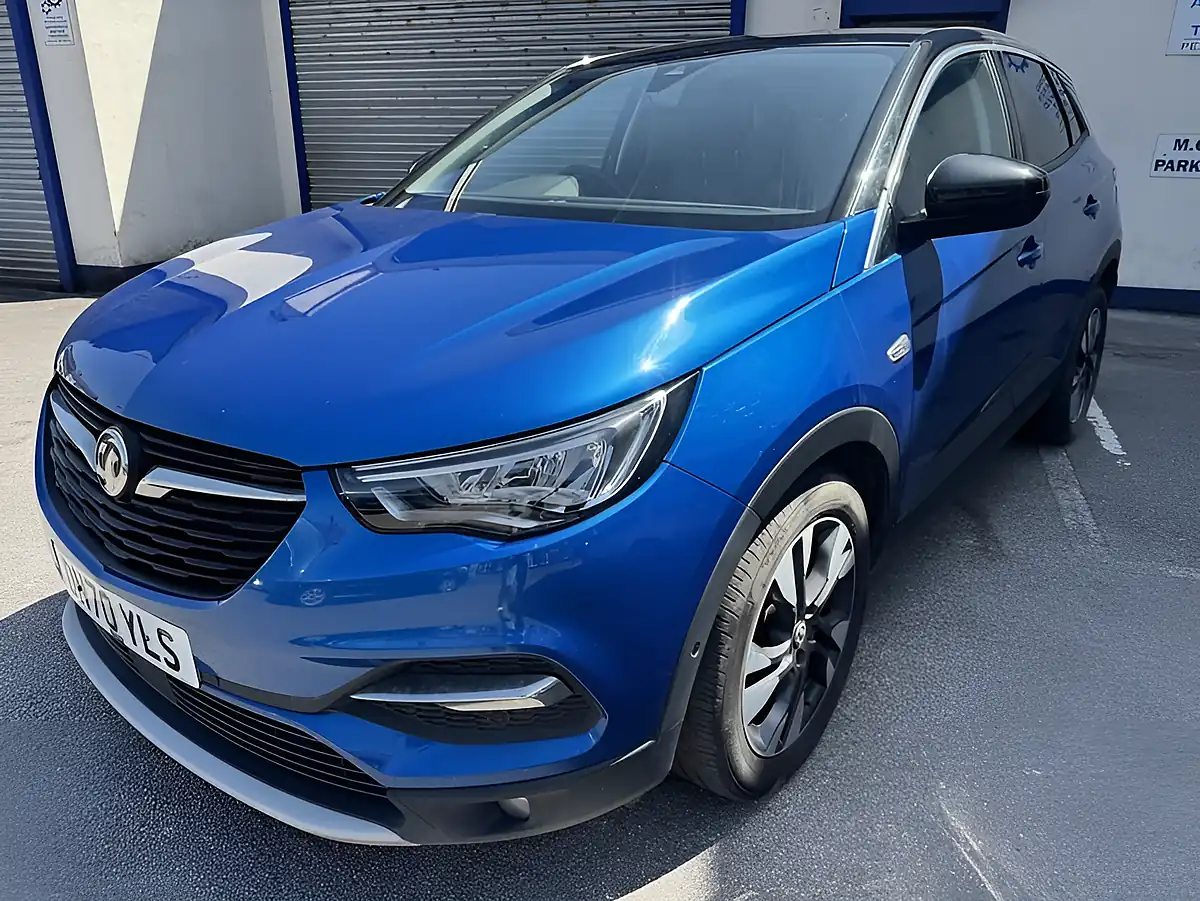 Used 2020 Vauxhall Grandland X Sri Nav Topaz Blue - Interior and Exterior details 3