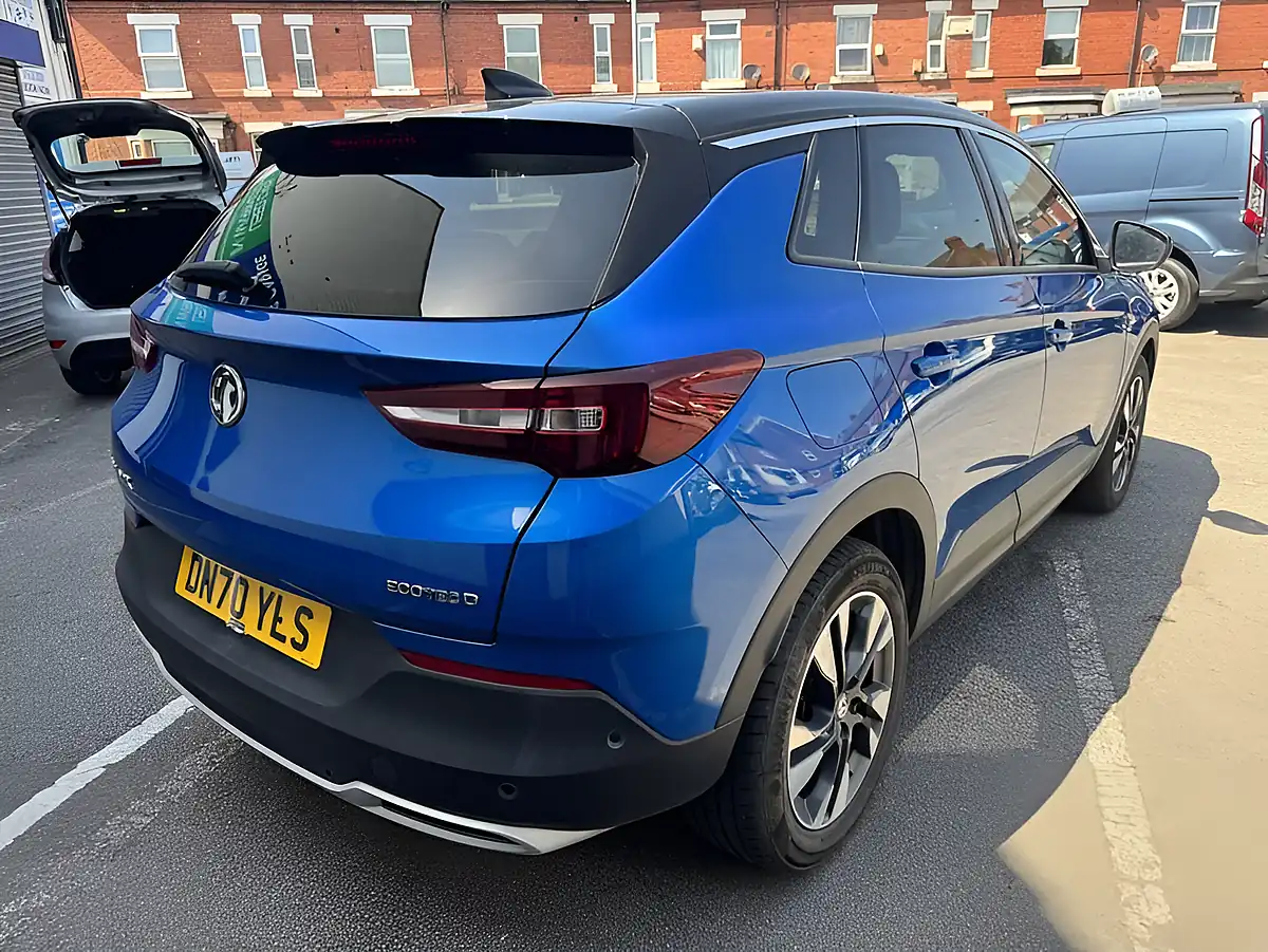 Used 2020 Vauxhall Grandland X Sri Nav Topaz Blue - Interior and Exterior details 9