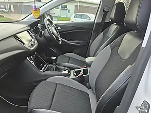 Used 2020 Vauxhall Grandland X Sri Nav White - Interior and Exterior details 12