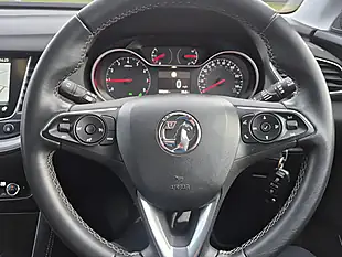 Used 2020 Vauxhall Grandland X Sri Nav White - Interior and Exterior details 18