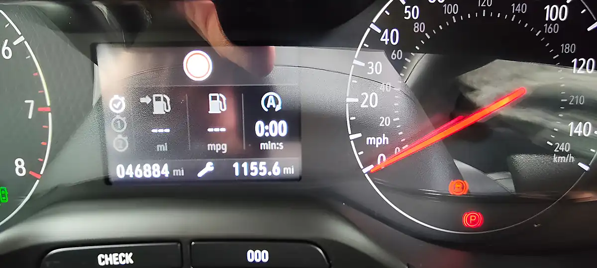 Used 2020 Vauxhall Grandland X Sri Nav White - Interior and Exterior details 15