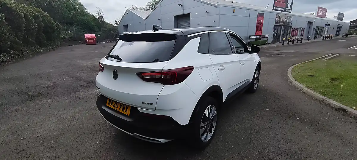 Used 2020 Vauxhall Grandland X Sri Nav White - Interior and Exterior details 5