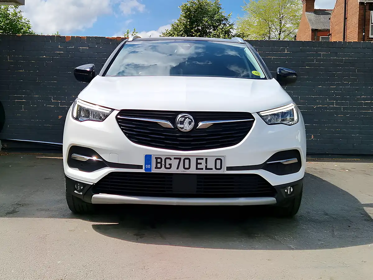 Used 2020 Vauxhall Grandland X Sri Nav White - Interior and Exterior details 11