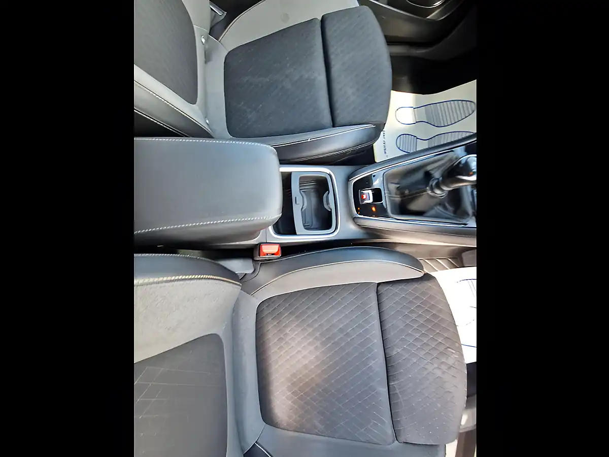 Used 2020 Vauxhall Grandland X Sri Nav White - Interior and Exterior details 14
