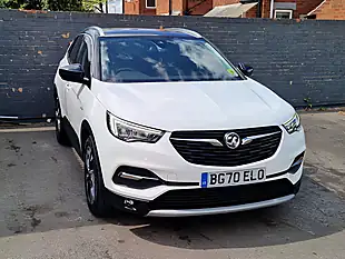 Used 2020 Vauxhall Grandland X Sri Nav White - Interior and Exterior details 3