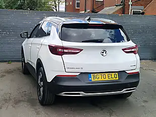 Used 2020 Vauxhall Grandland X Sri Nav White - Interior and Exterior details 8