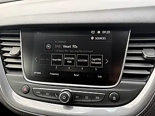 Used 2020 Vauxhall Grandland X Sri Nav White - Interior and Exterior details 14