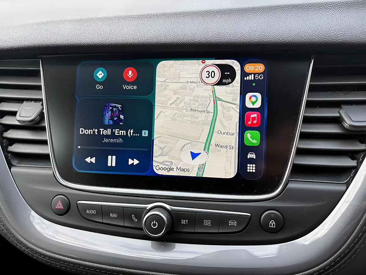 Used 2020 Vauxhall Grandland X Sri Nav White - Interior and Exterior details 17
