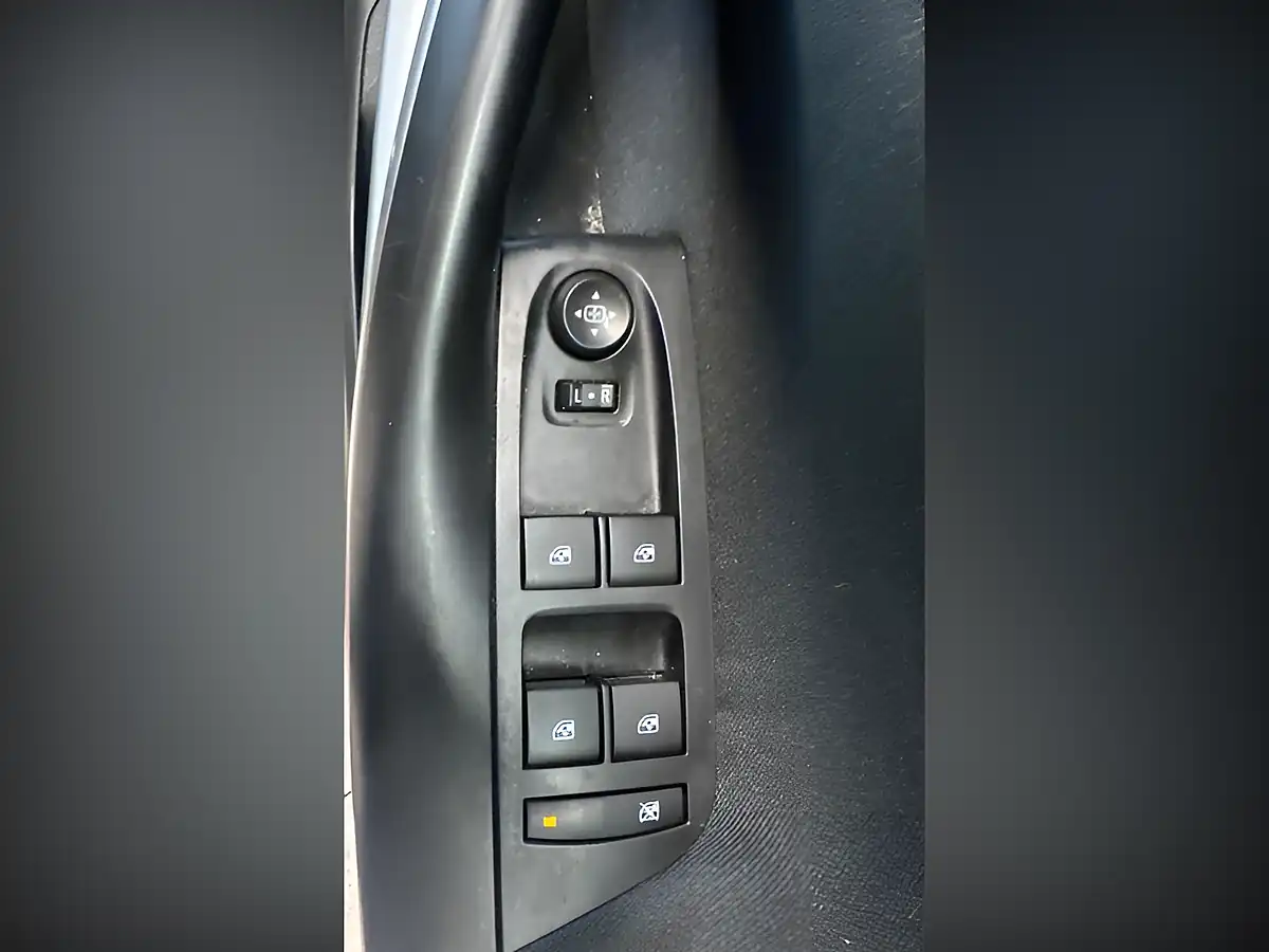Used 2020 Vauxhall Grandlandx Business Edition Nav Blue - Interior and Exterior details 11