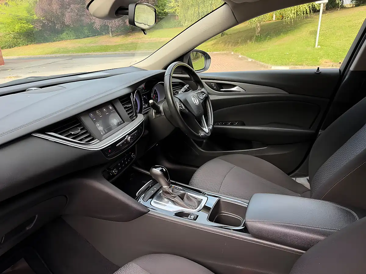Used 2020 Vauxhall Insignia Design - Interior and Exterior details 13