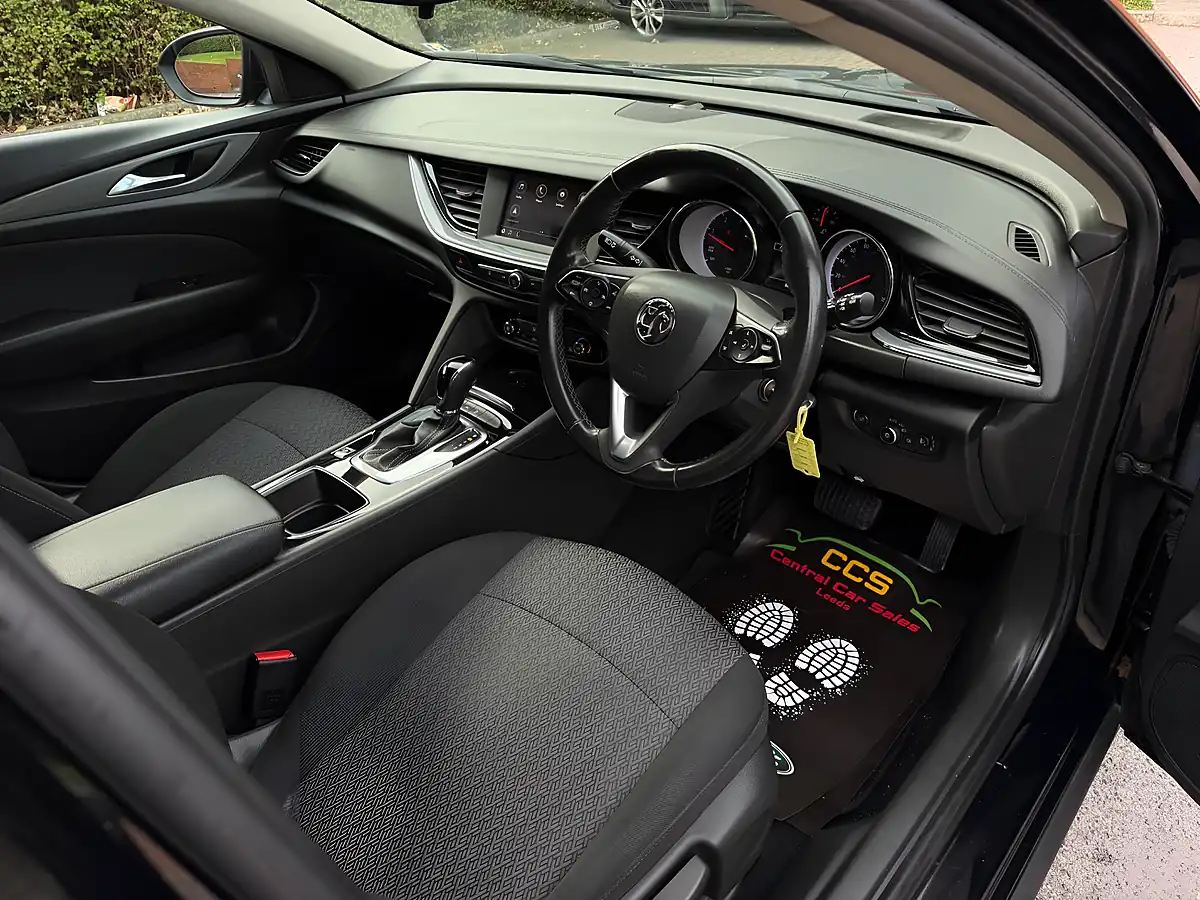 Used 2020 Vauxhall Insignia Design - Interior and Exterior details 16