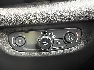 Used 2020 Vauxhall Insignia Design - Interior and Exterior details 17