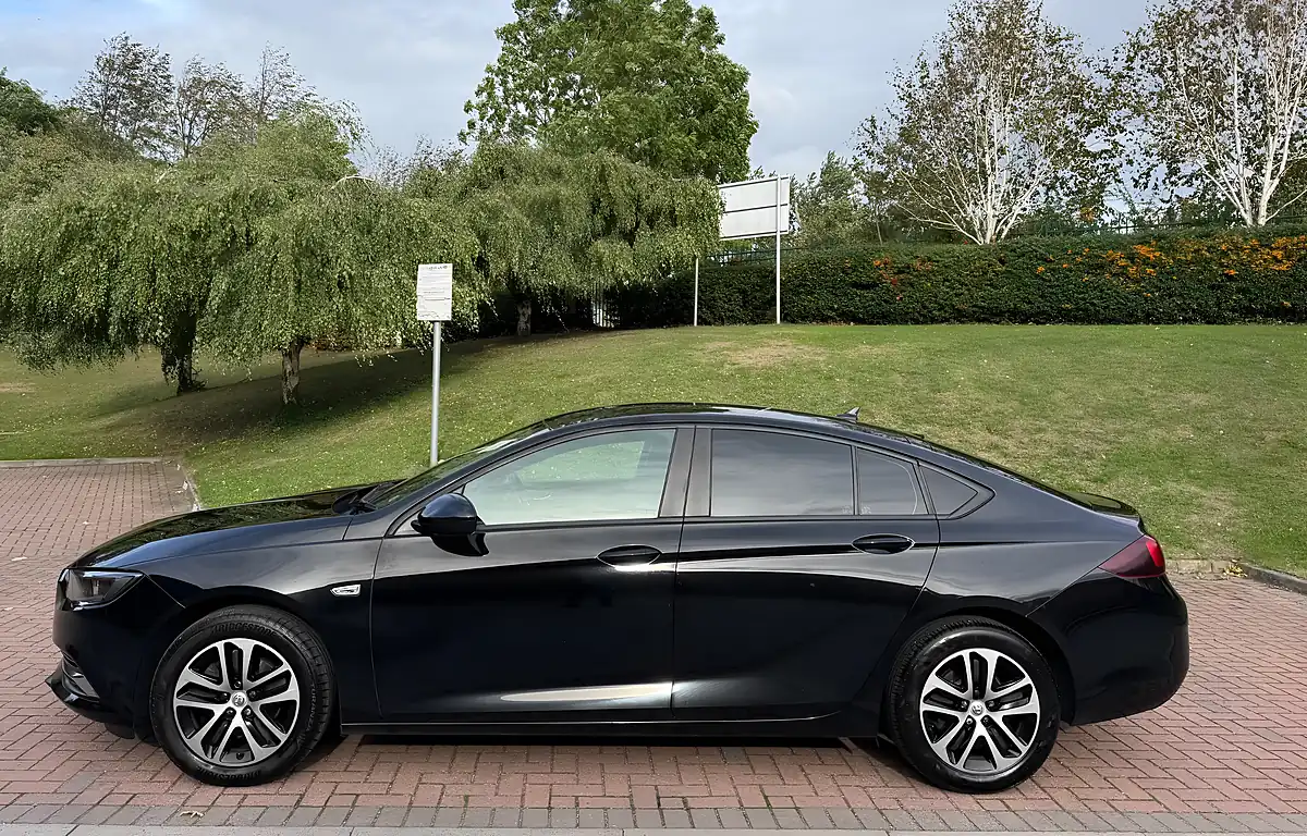 Used 2020 Vauxhall Insignia Design - Interior and Exterior details 6