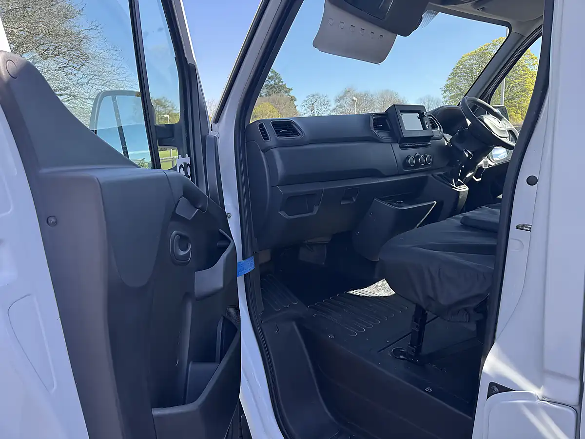 Used 2020 Vauxhall Movano 3500 Edition White - Interior and Exterior details 14