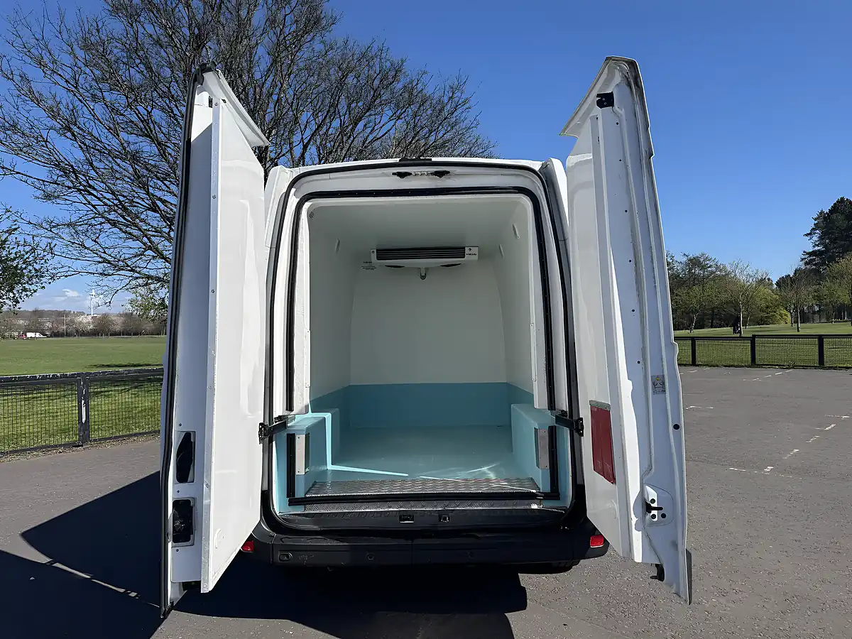 Used 2020 Vauxhall Movano 3500 Edition White - Interior and Exterior details 9