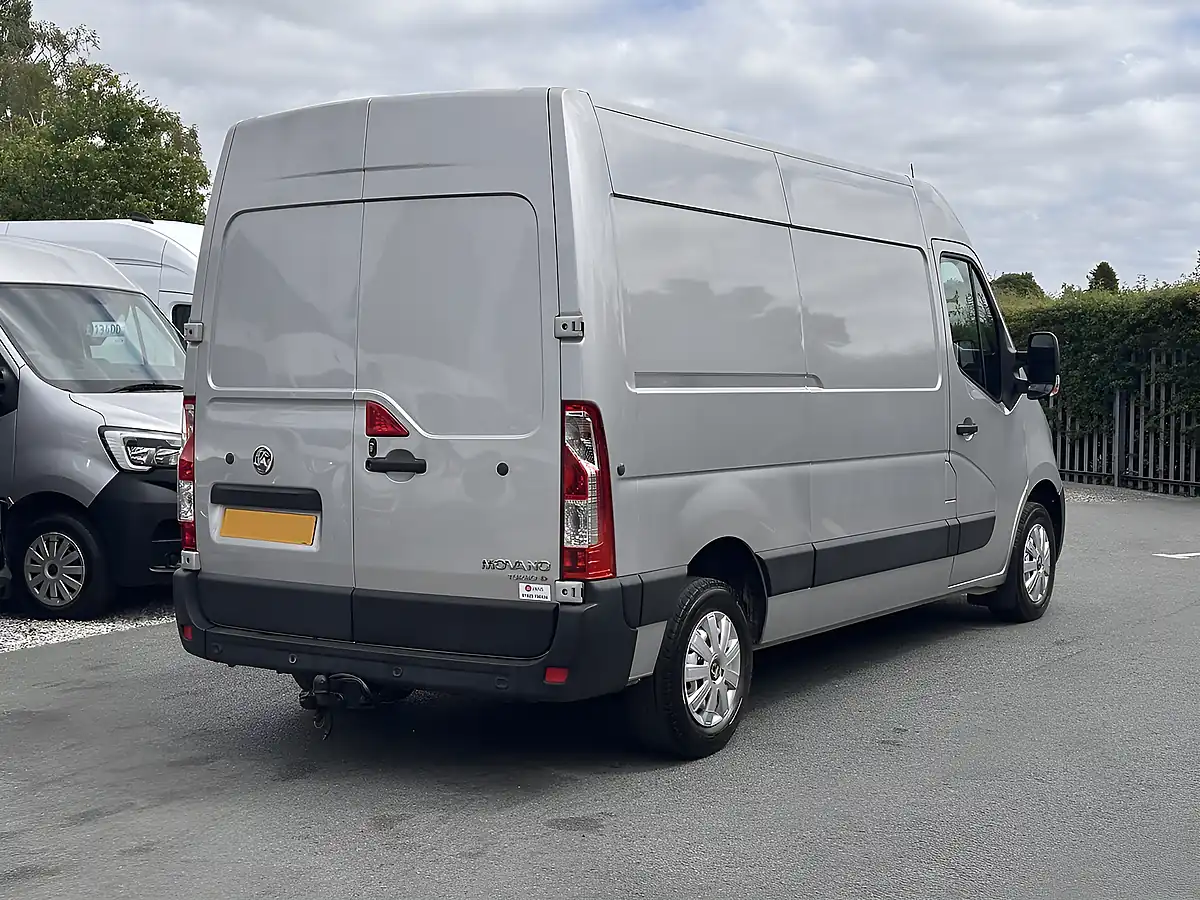 Used 2020 Vauxhall Movano Edition L2H2 Silver - Interior and Exterior details 11