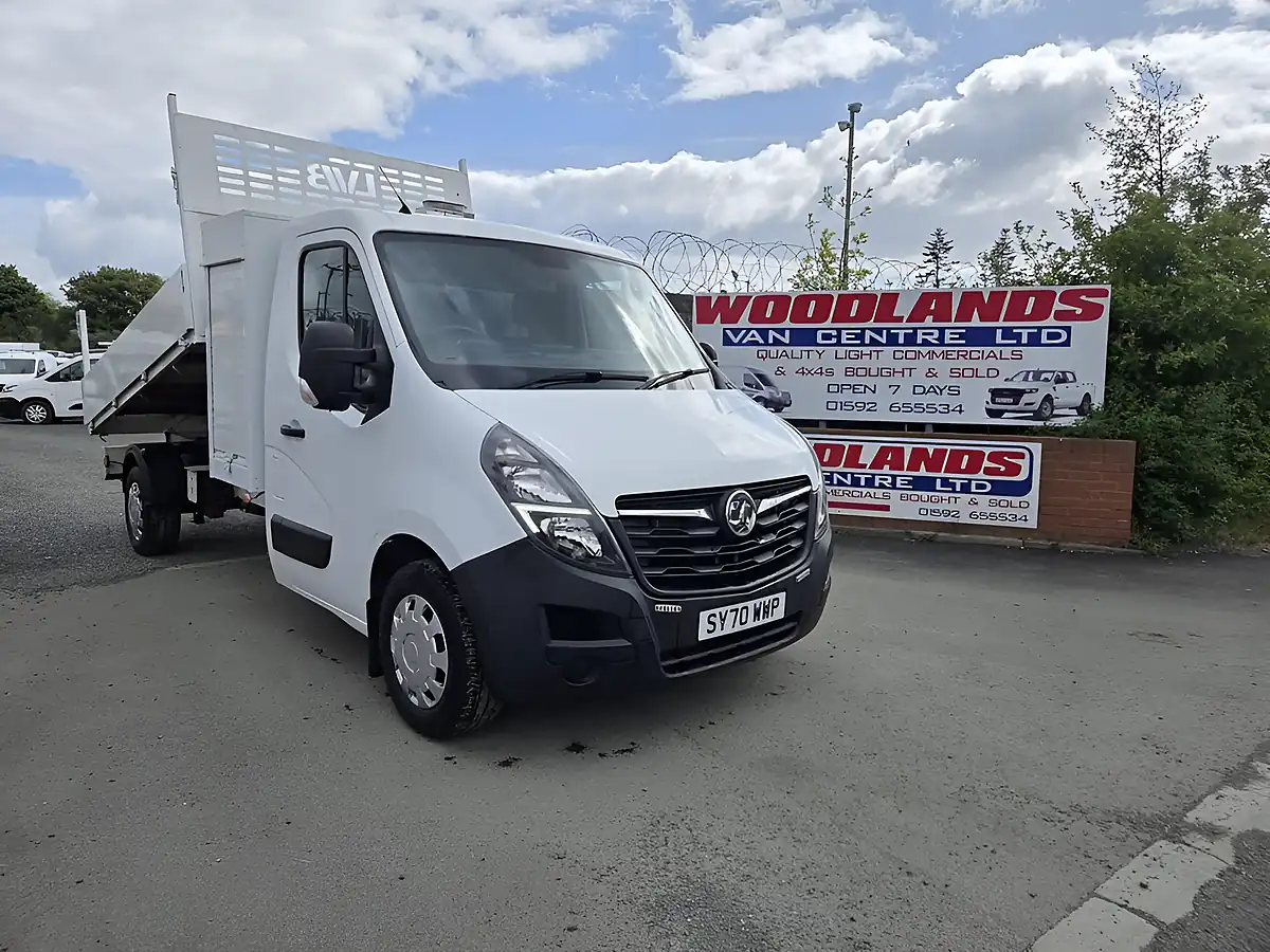 Used 2020 Vauxhall Movano L3H1 R3500 Lwb Tipper Pickup White - Front View