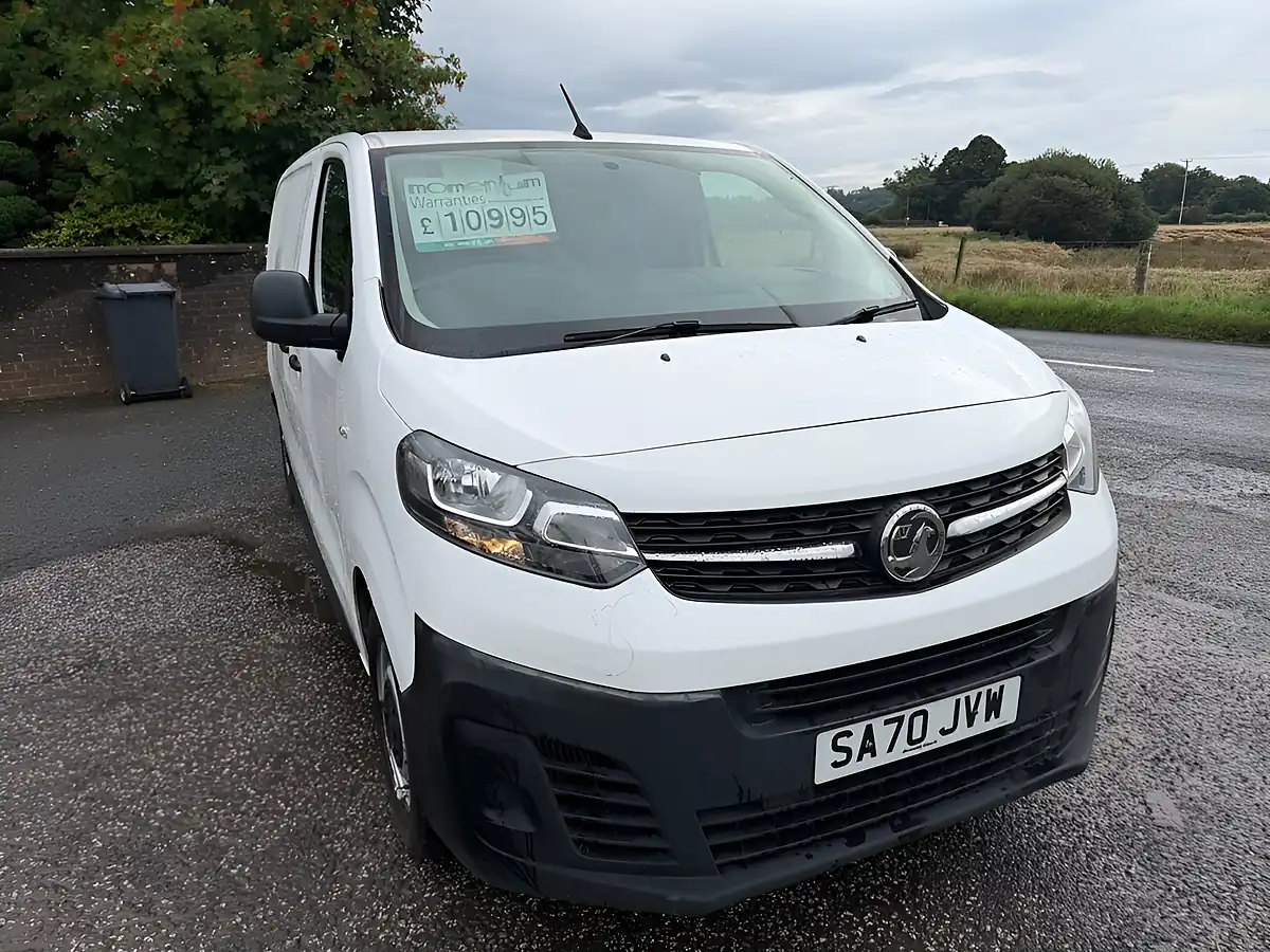 Used 2020 Vauxhall Vivaro 2700 Edition White - Front View