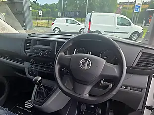 Used 2020 Vauxhall Vivaro 2900 Edition L1 H1 White - Interior and Exterior details 14