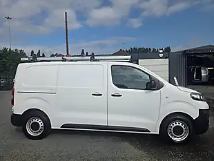 Used 2020 Vauxhall Vivaro 2900 Edition L1 H1 White - Interior and Exterior details 3