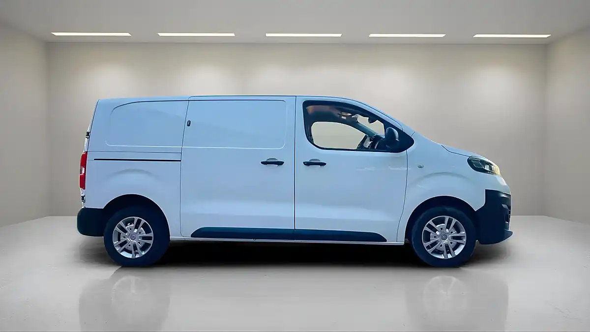 Used 2020 Vauxhall Vivaro Dynamic L1 H1 White - Interior and Exterior details 4