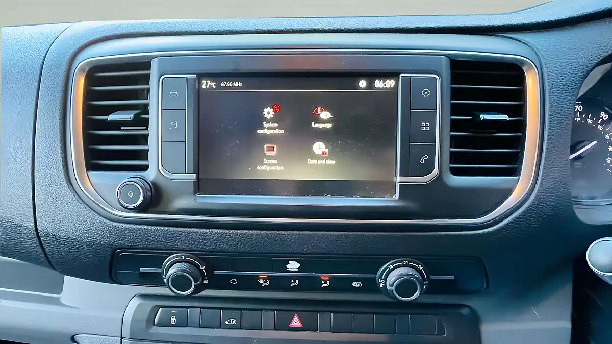 Used 2020 Vauxhall Vivaro Dynamic L1 H1 White - Interior and Exterior details 9