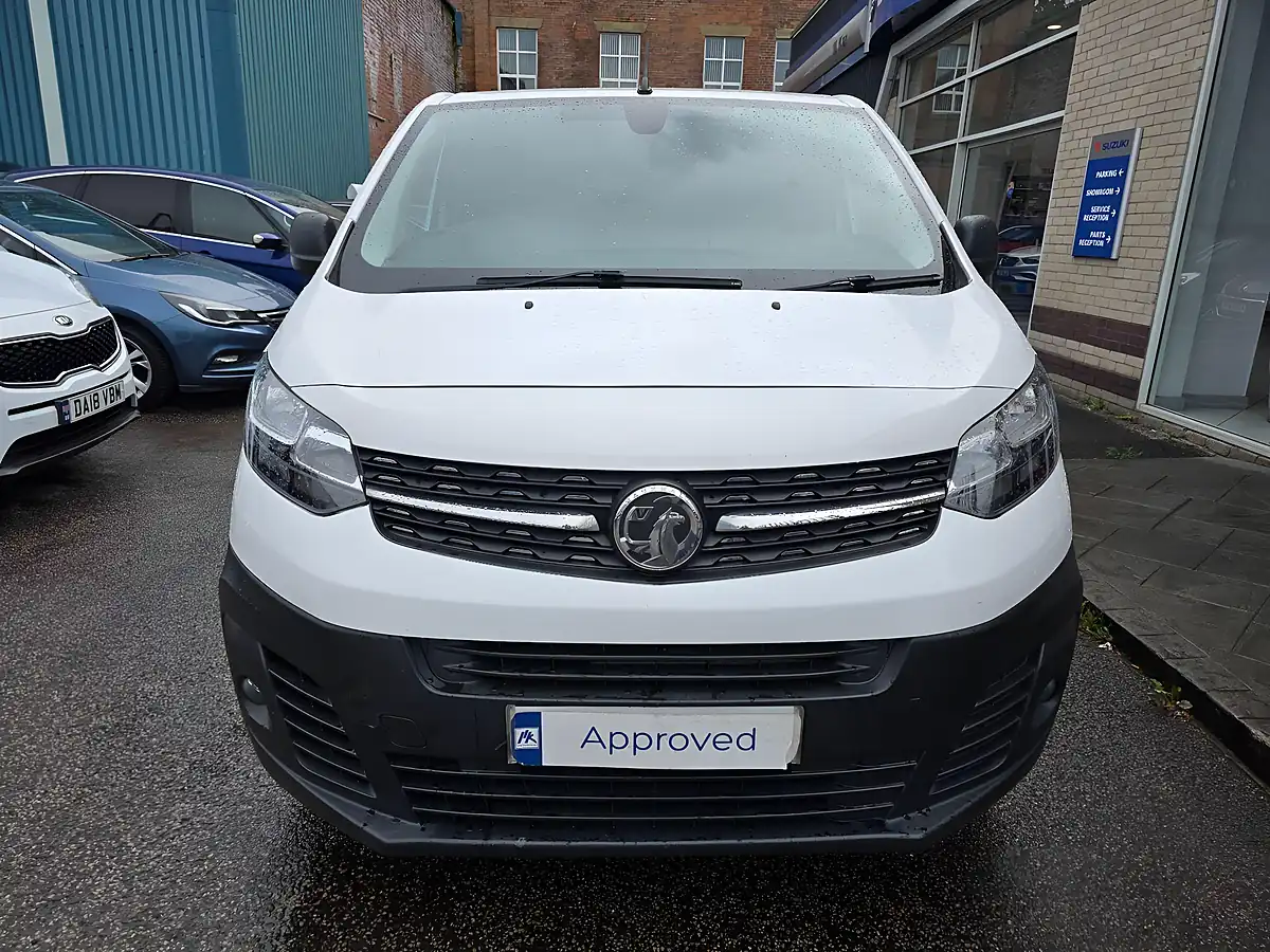 Used 2020 Vauxhall Vivaro Dynamic L2 H1 White - Interior and Exterior details 2