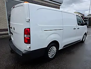 Used 2020 Vauxhall Vivaro Dynamic L2 H1 White - Interior and Exterior details 9
