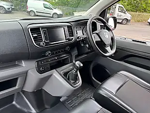 Used 2020 Vauxhall Vivaro Dynamic White - Interior and Exterior details 13
