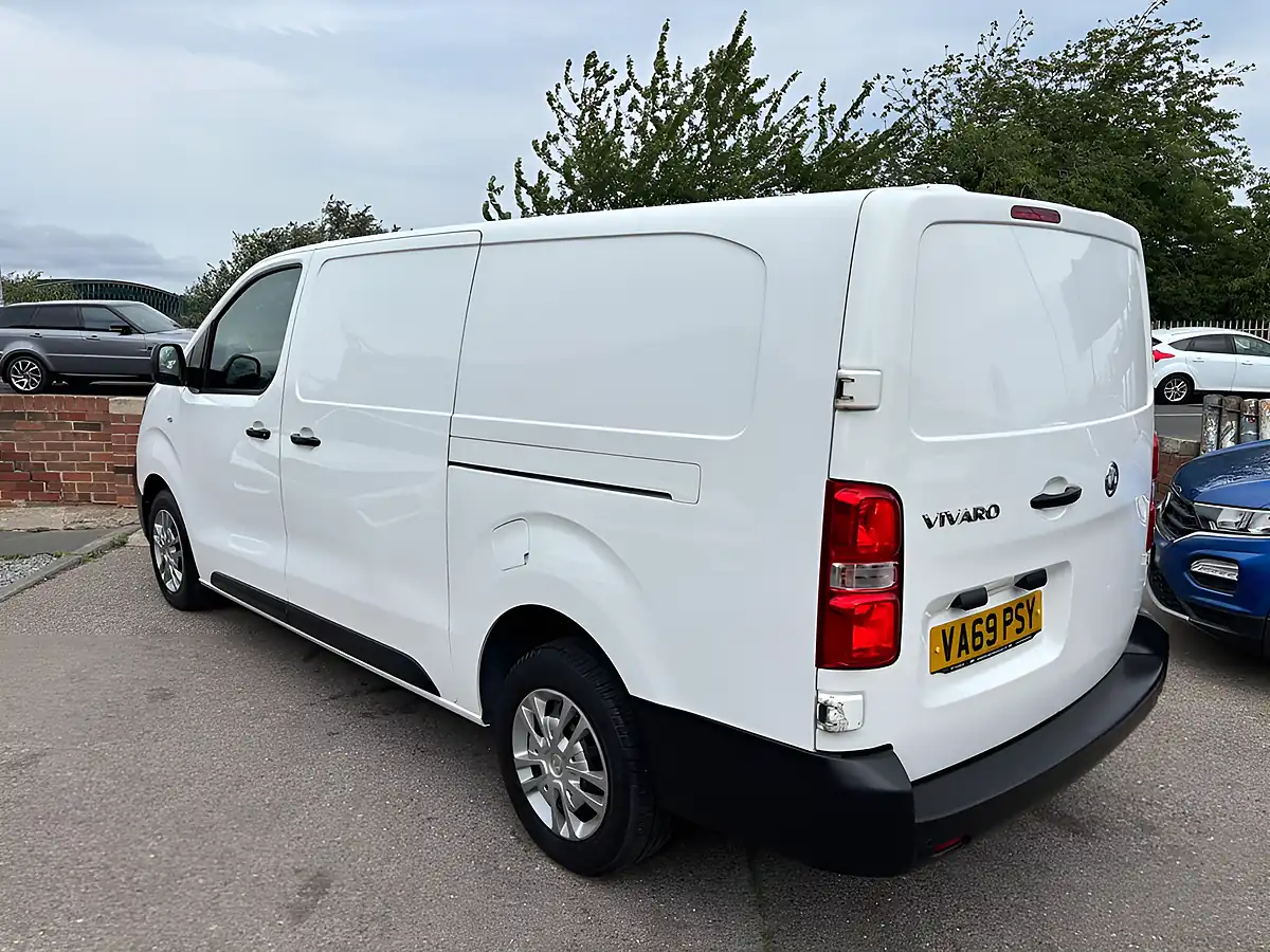 Used 2020 Vauxhall Vivaro Dynamic White - Interior and Exterior details 9
