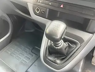 Used 2020 Vauxhall Vivaro Dynamic White - Interior and Exterior details 18