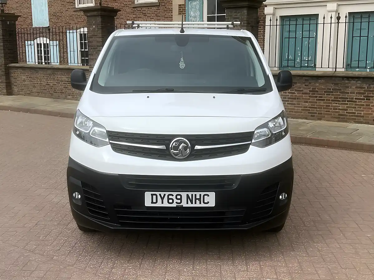 Used 2020 Vauxhall Vivaro Dynamic White - Interior and Exterior details 5