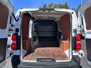 Used 2020 Vauxhall Vivaro Dynamic White - Interior and Exterior details 15