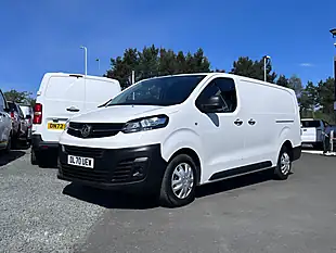 Used 2020 Vauxhall Vivaro Dynamic White - Interior and Exterior details 8