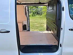 Used 2020 Vauxhall Vivaro Dynamic White - Interior and Exterior details 10