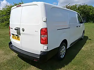 Used 2020 Vauxhall Vivaro Dynamic White - Interior and Exterior details 5