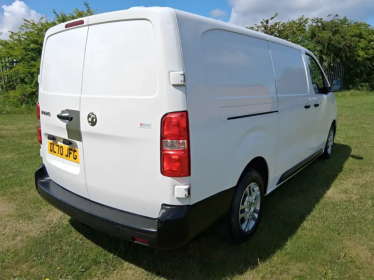 Used 2020 Vauxhall Vivaro Dynamic White - Interior and Exterior details 5