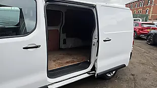 Used 2020 Vauxhall Vivaro Dynamic White - Interior and Exterior details 11