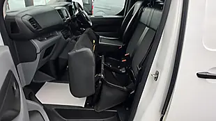 Used 2020 Vauxhall Vivaro Dynamic White - Interior and Exterior details 17