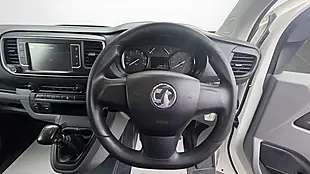 Used 2020 Vauxhall Vivaro Dynamic White - Interior and Exterior details 20