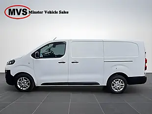 Used 2020 Vauxhall Vivaro Dynamic White - Interior and Exterior details 4