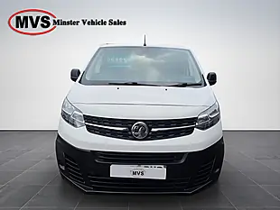 Used 2020 Vauxhall Vivaro Dynamic White - Interior and Exterior details 7